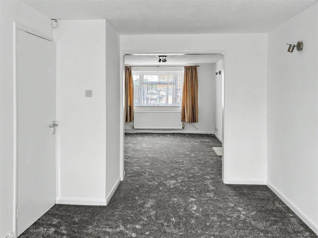 Robin Way, Chelmsford photo 3