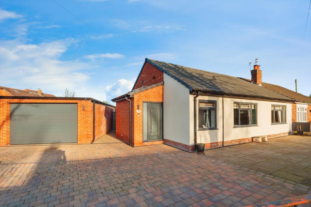 3-bed house on Mayfield Avenue, Widnes, Cheshire, WA8, £290,000