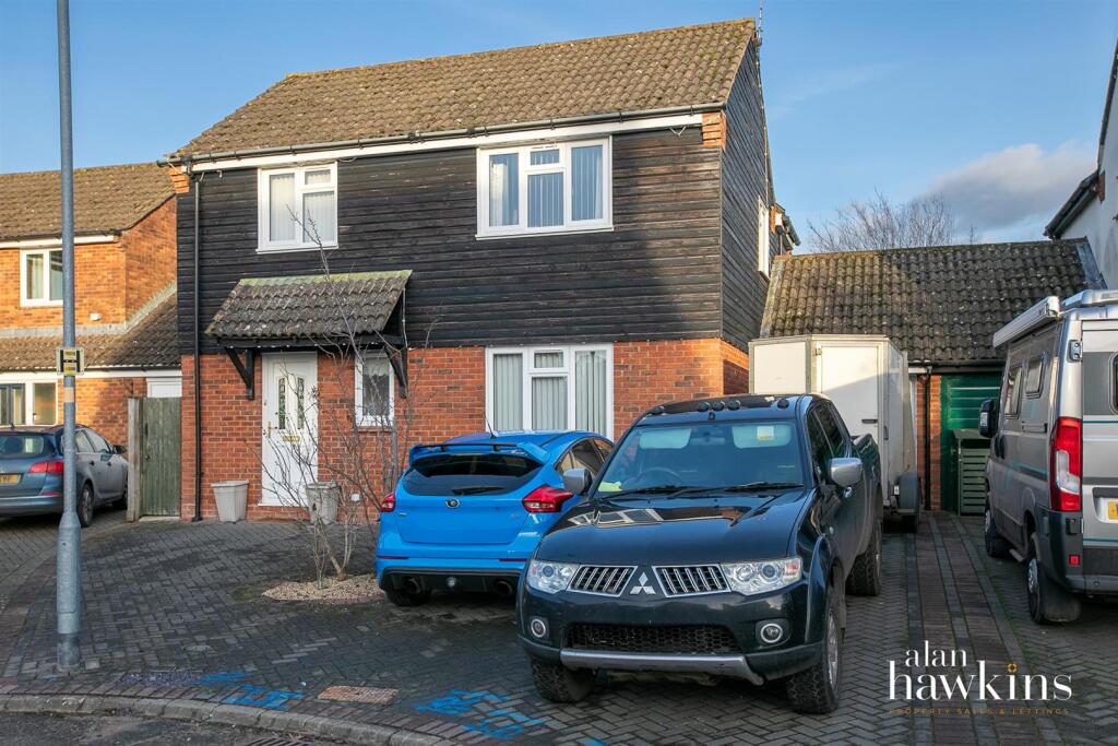 Main image of property: High Mead, Woodshaw, Royal Wootton Bassett
