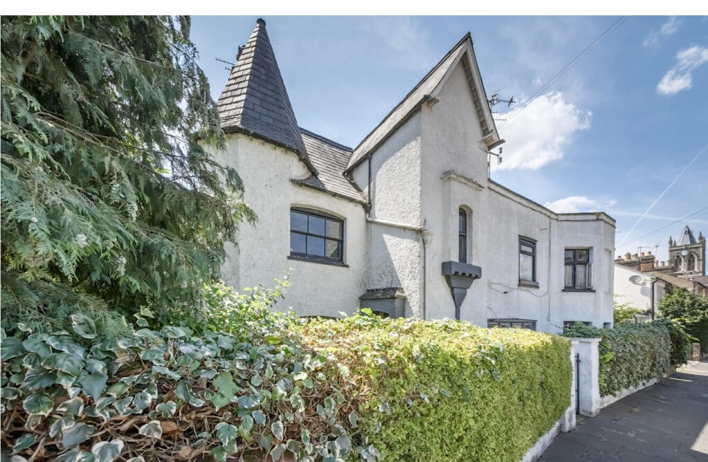 Main image of property: Church Road, Nascot Wood, Watford WD17 4PY