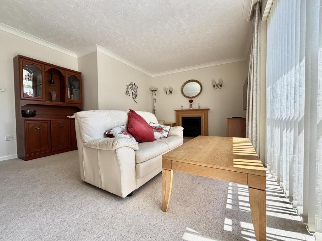 Apartment in Highcliffe-on-Sea, Highcliffe and Walkford - View 5