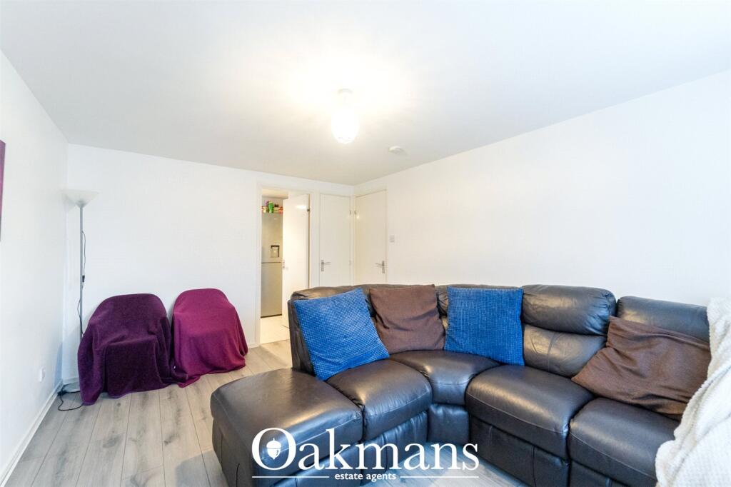 Heathlands Grove, Northfield, Birmingham, B31 photo 2