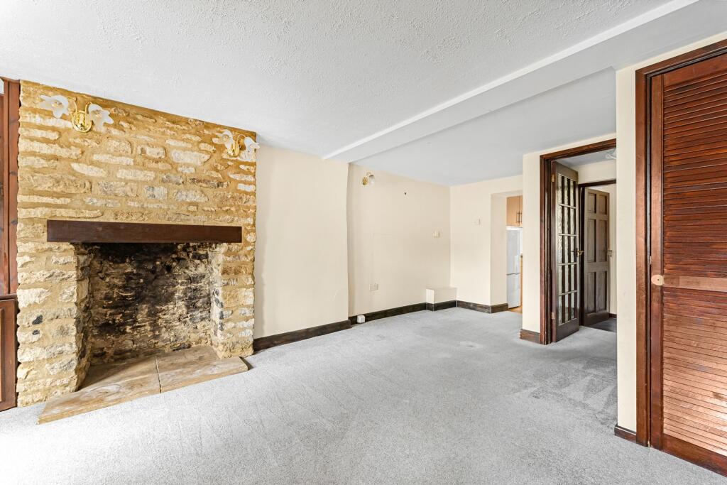 House in West Oxfordshire, Burwell, Witney - More