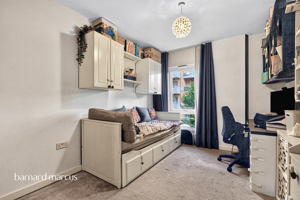Apartment in London - View 5