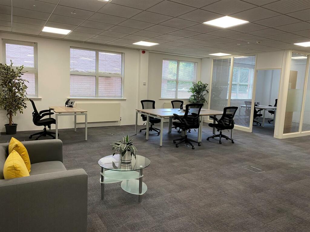 Additional image 5 of High Street, Henley-In-Arden