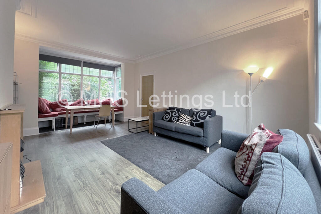 8 Rokeby Gardens, Leeds, Ls6 3JZ - View 2