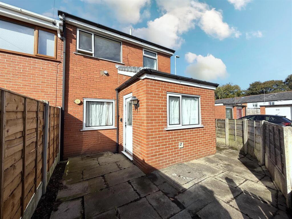 House in Bolton - View 3