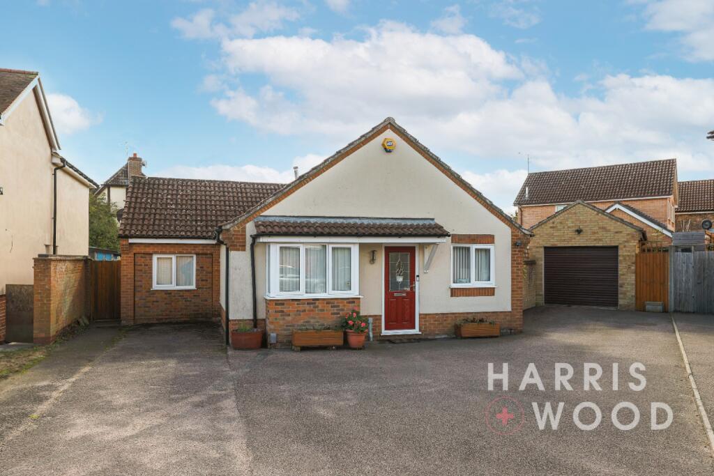 3-bed detached on Eastwood Drive, Highwoods, Colchester, Essex, CO4, £475,000