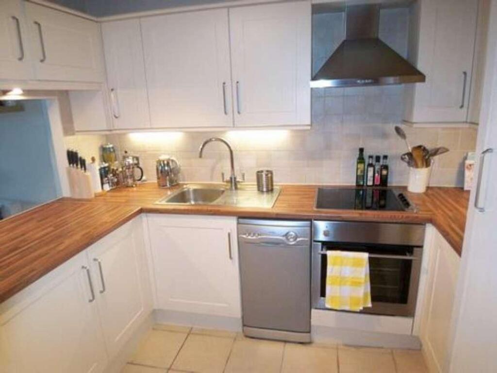 Main image of property: Ingledew Court, Leeds, West Yorkshire, LS17