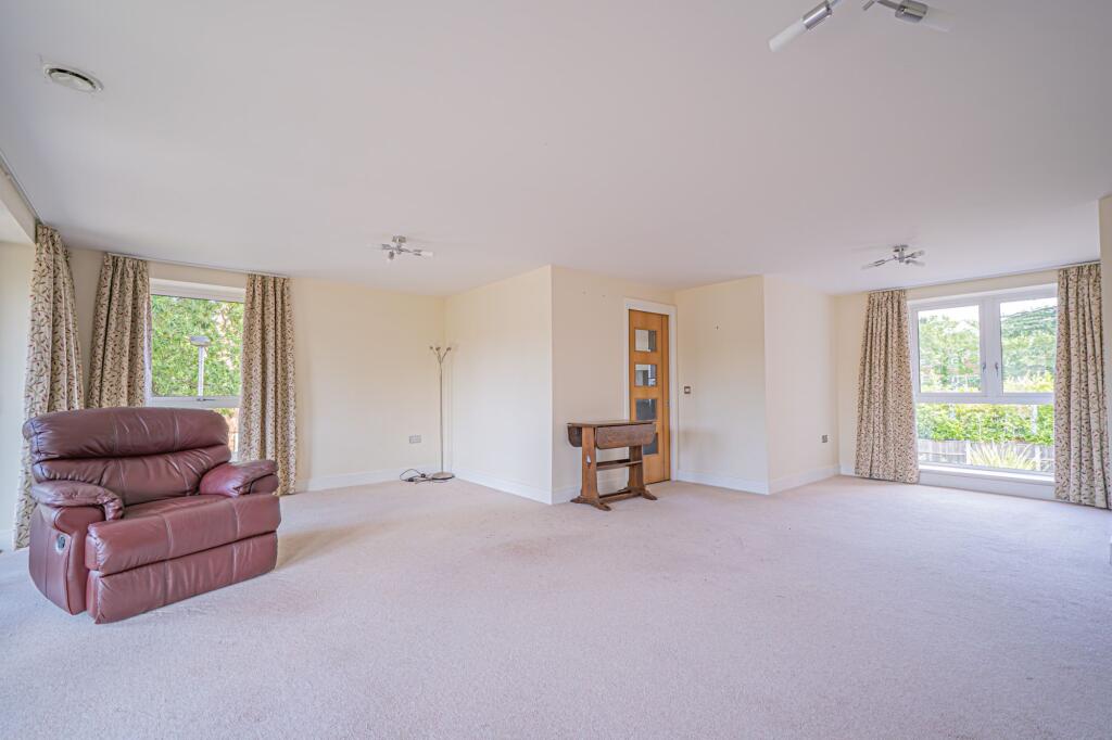 Additional image 4 of Warwick Road, Solihull, B91