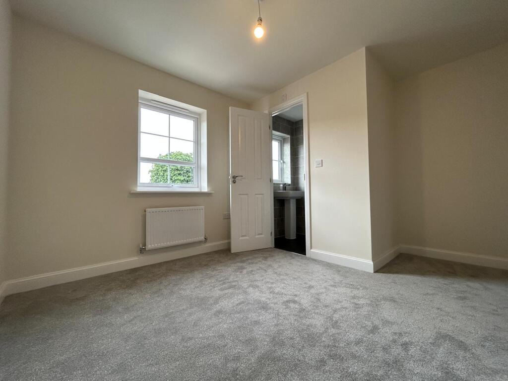 Hyron Close, Birmingham photo 4