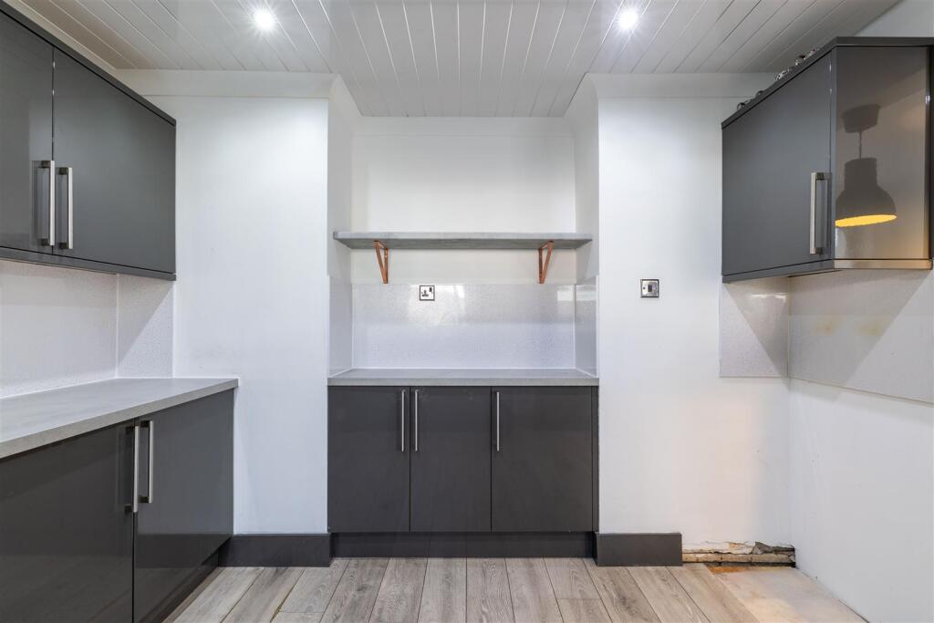 House in Perth - More