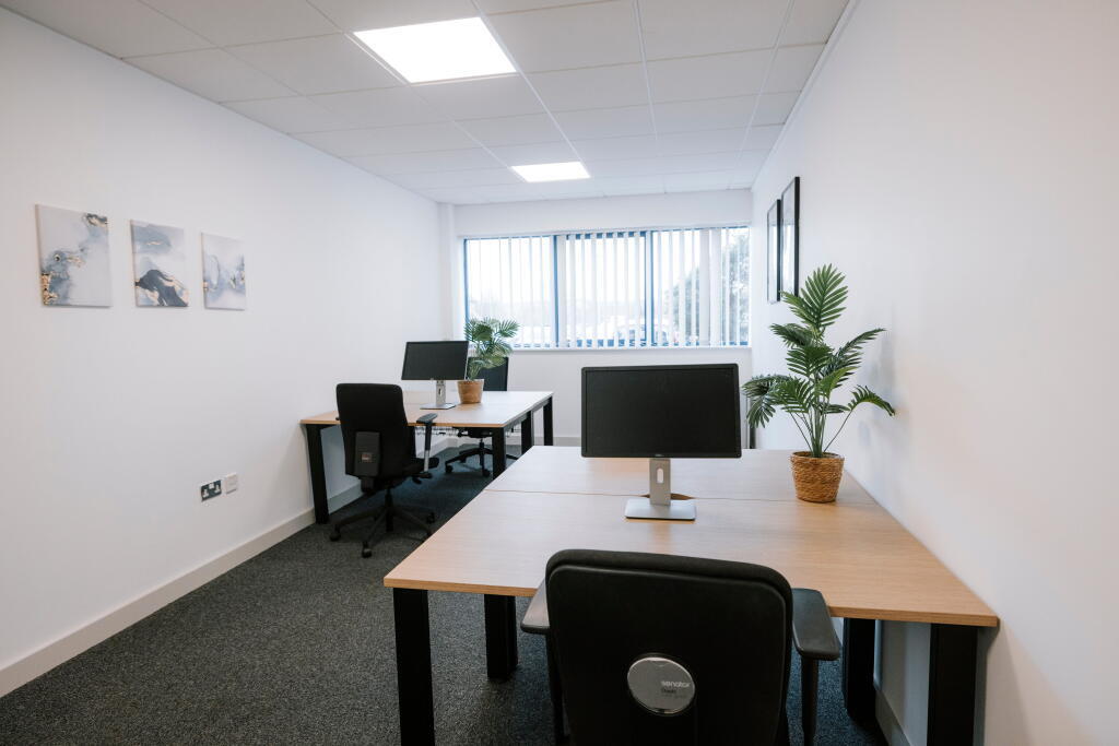 250 sqft office in Burnley