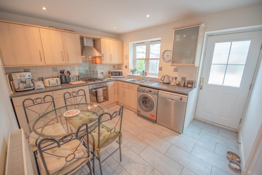 11 Laycock Fields, Cowling, BD22 0DN photo 5