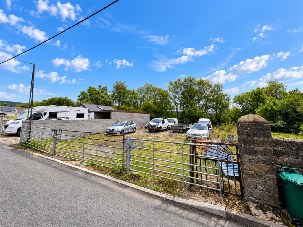 Woodland Terrace, Aberdare - View 4