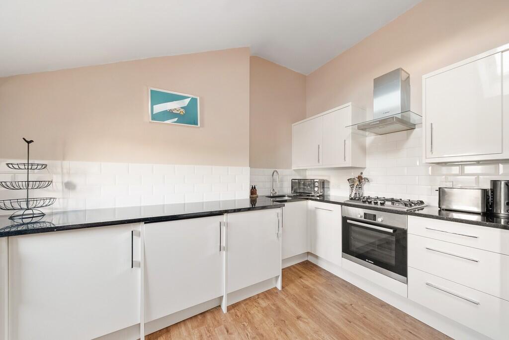 Apartment in London - View 3