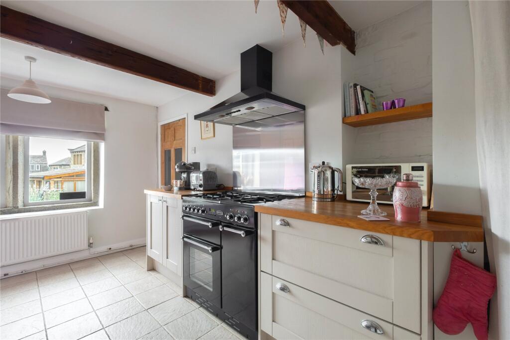 House in Holmfirth, Totties - View 5
