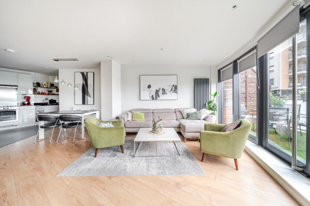 Main image of property: Warple Way, Acton, London, W3