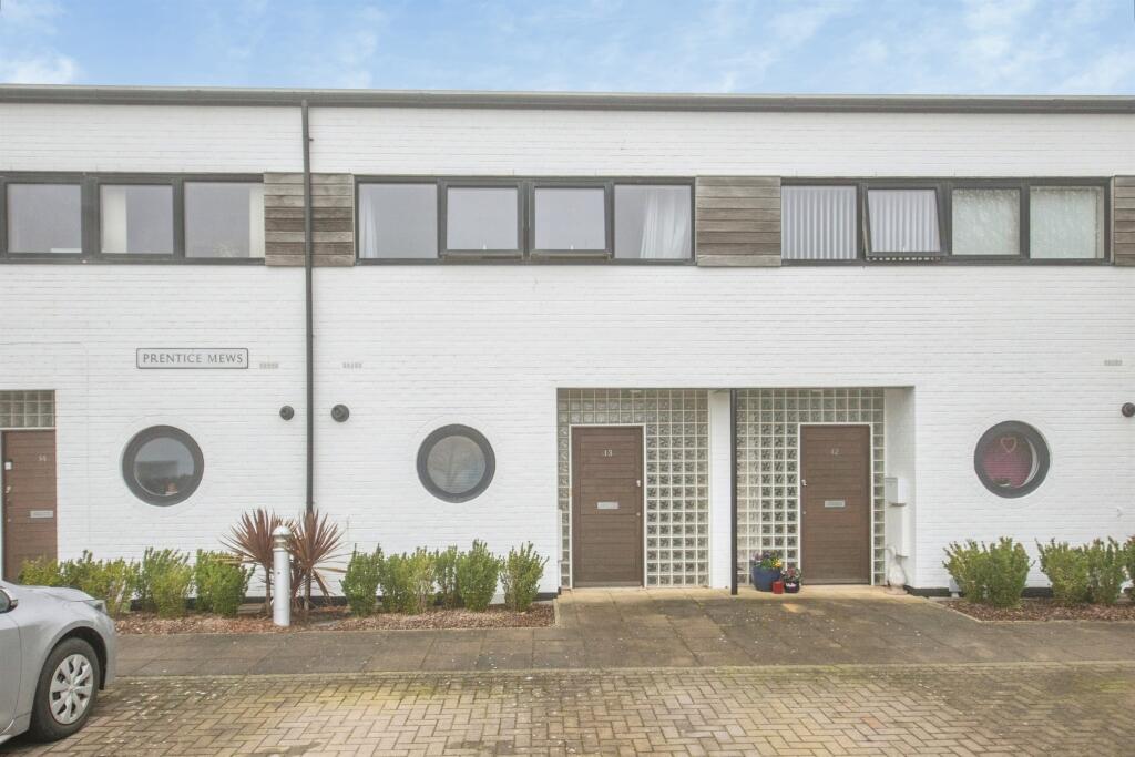 Main image of property: Witney Close, Ipswich