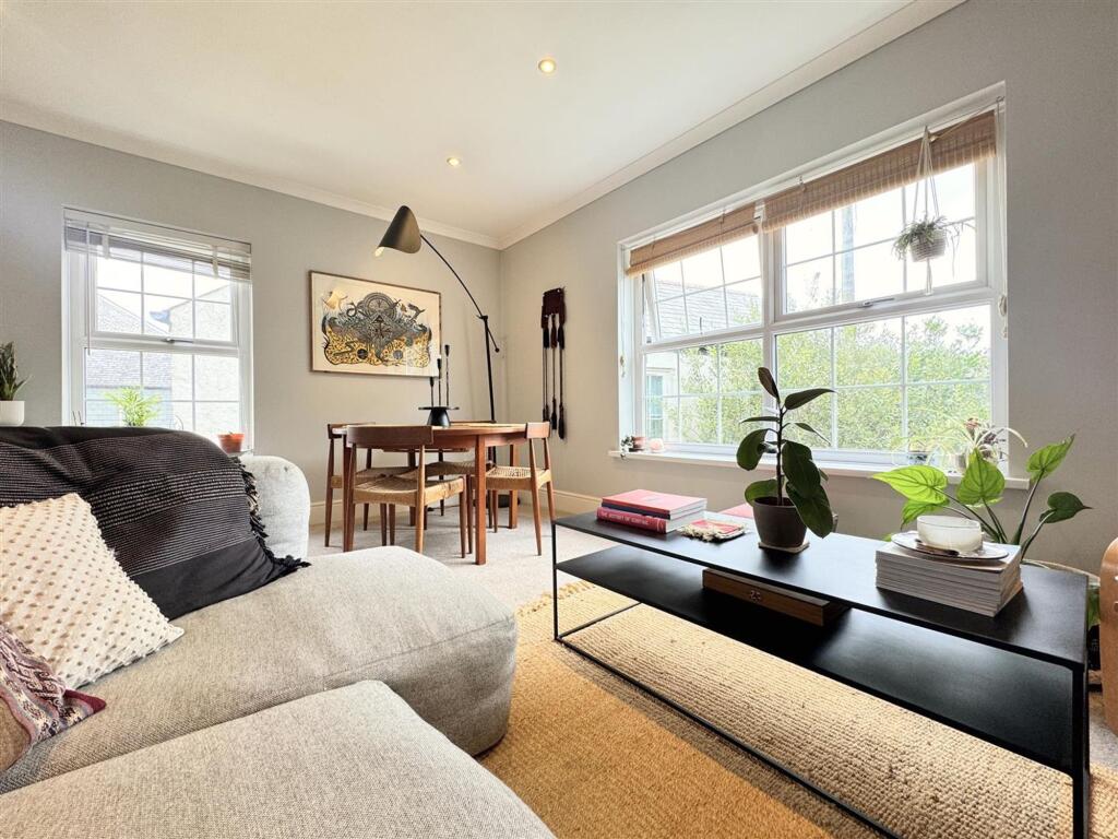 Apartment in Truro - View 2