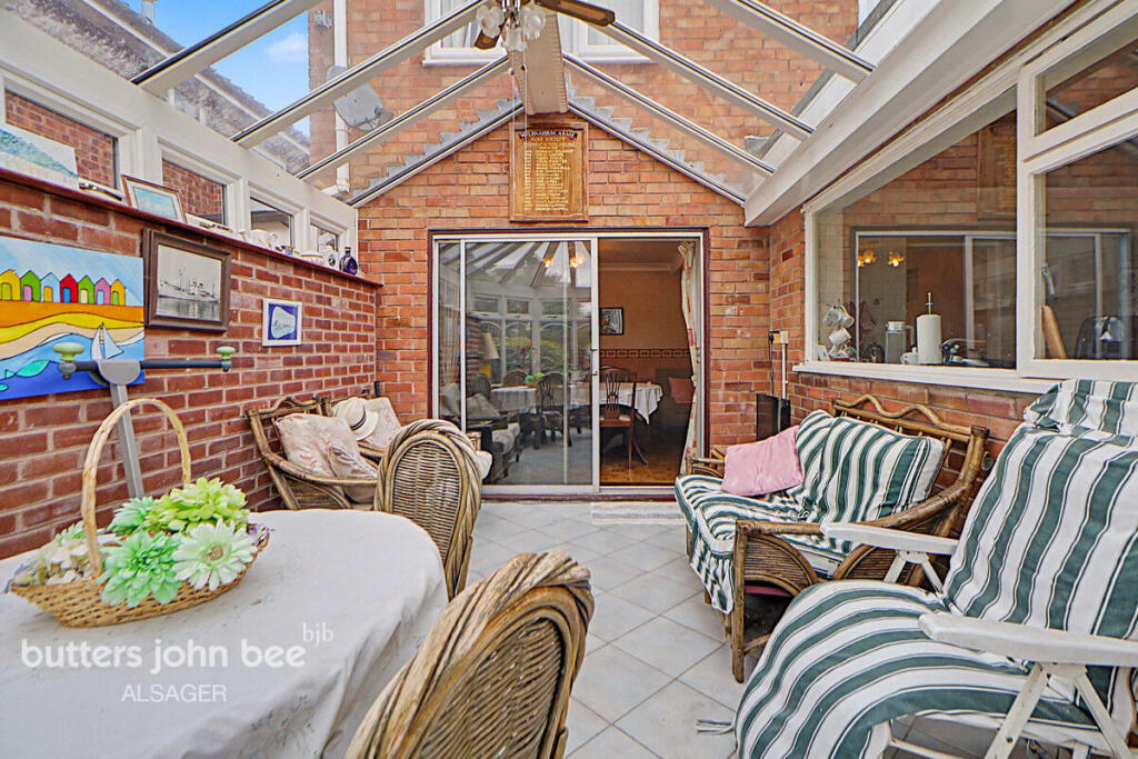 House in Stoke-on-Trent - More