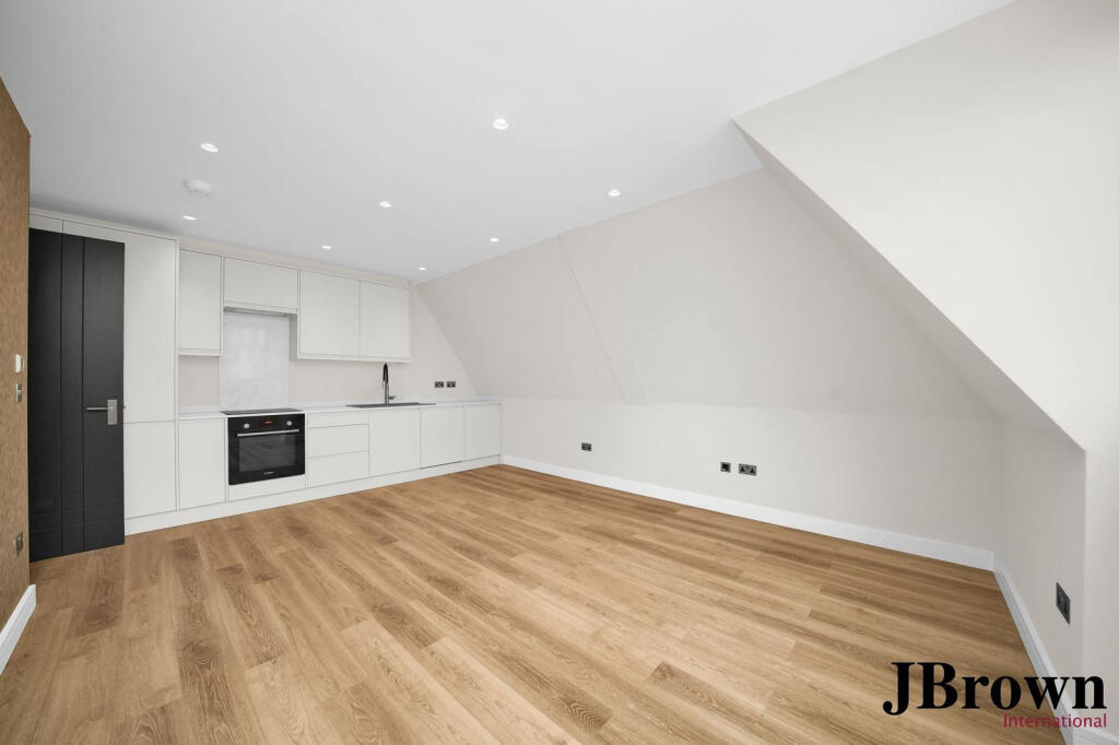 Main image of property: Park Lane, Croydon, Surrey, CR0