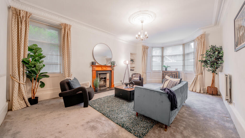 Apartment in Glasgow - View 3