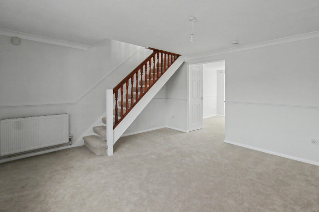House in Guildford - View 2