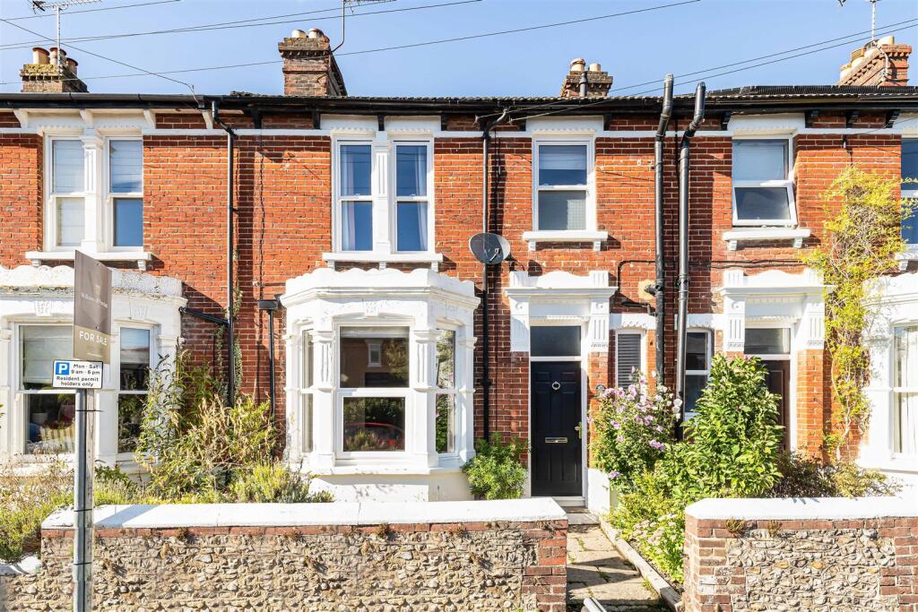 Main image of property: Osborne Road, Petersfield