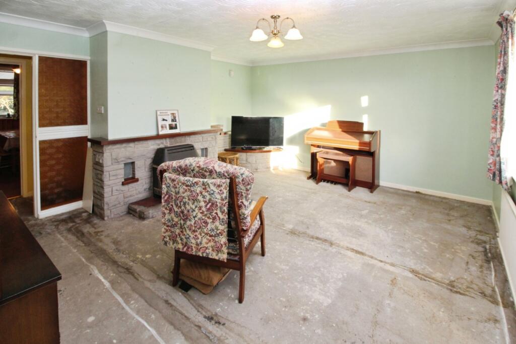North Road, Brotherton, Knottingley, North Yorkshire, WF11 photo 3