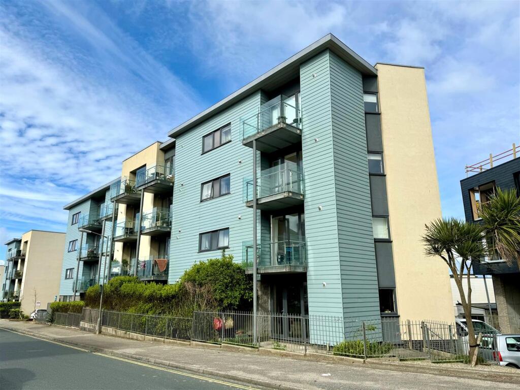 Main image of property: Pentire Crescent, Newquay