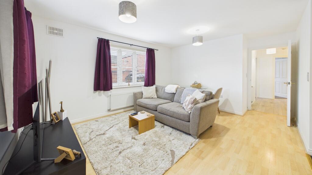 Apartment in Derby, Hilton - View 4