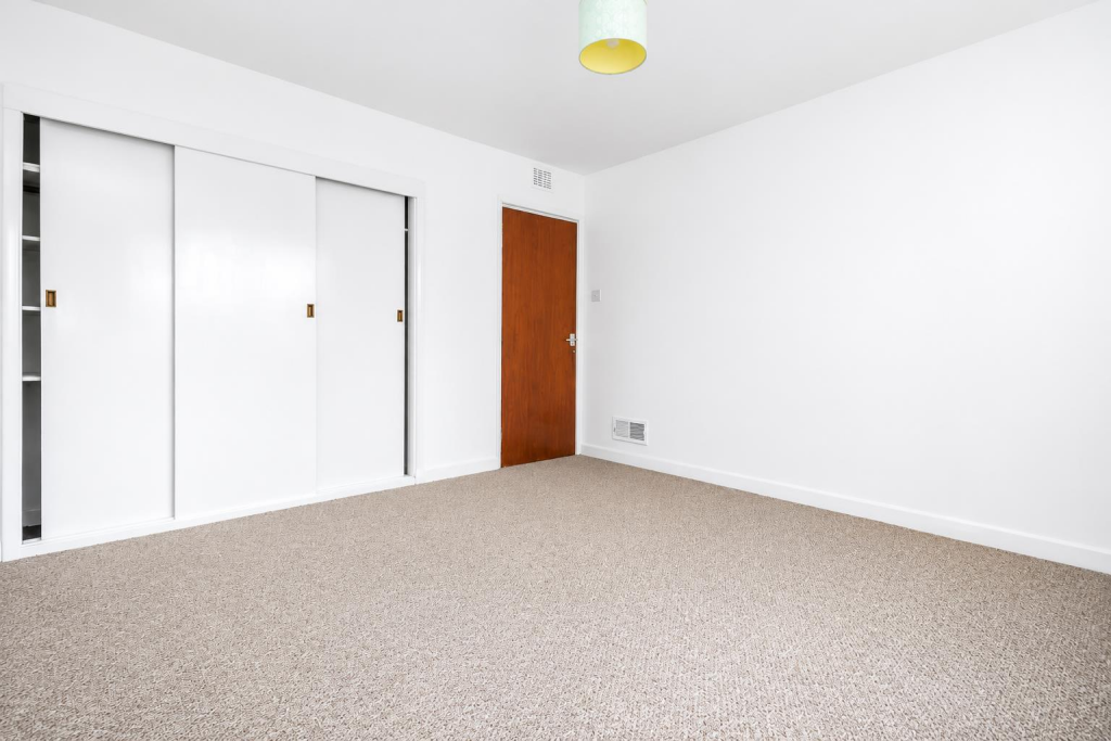 Apartment in Warwick, Cliff Hill - View 5