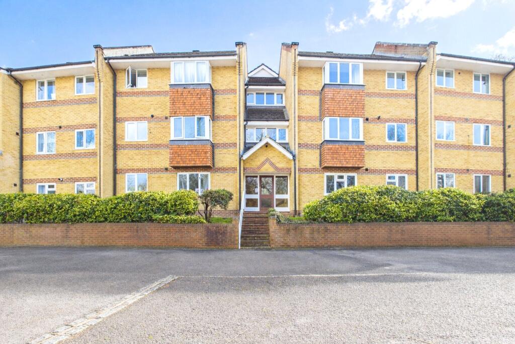 Main image of property: Armour Hill, Tilehurst, Reading, Berkshire, RG31