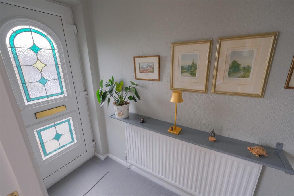 House in Halifax - View 3