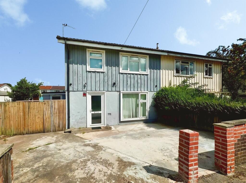 Main image of property: Wootton Close, Nottingham