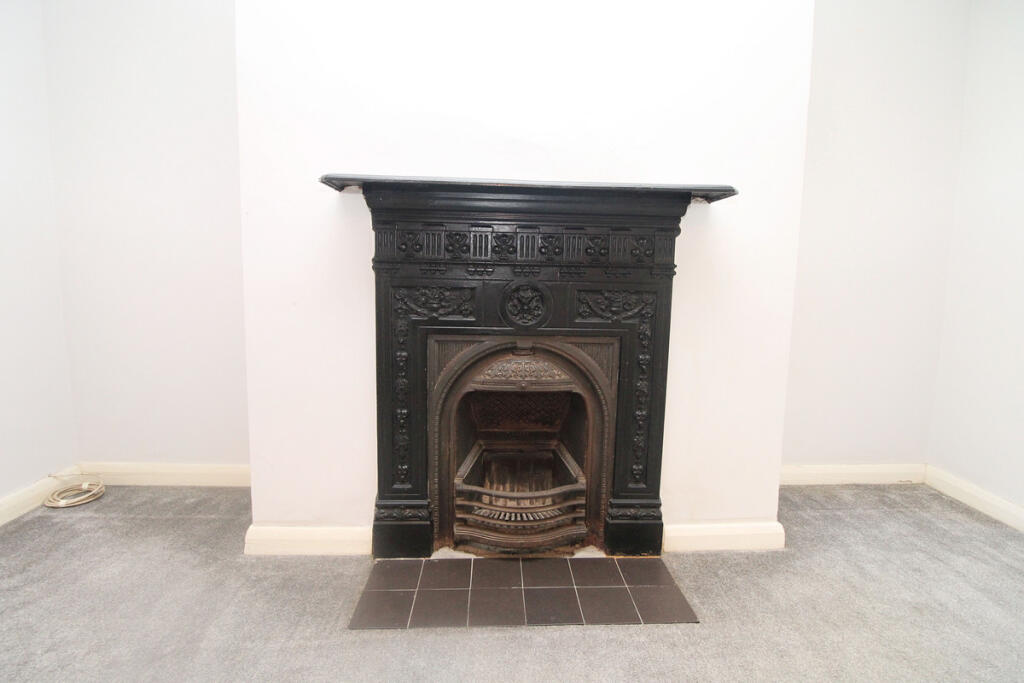 Apartment in Hove, Brunswick - View 5