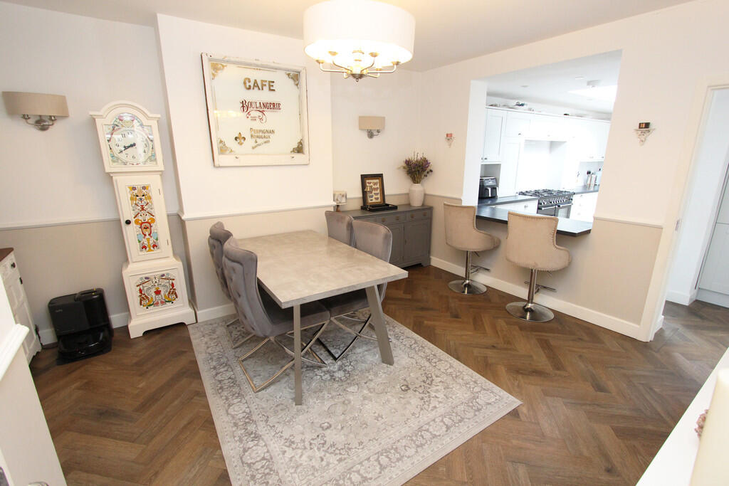 House in Dartford - View 3