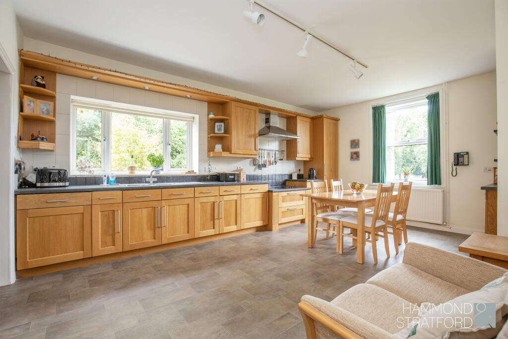 Silfield Road, Wymondham photo 3