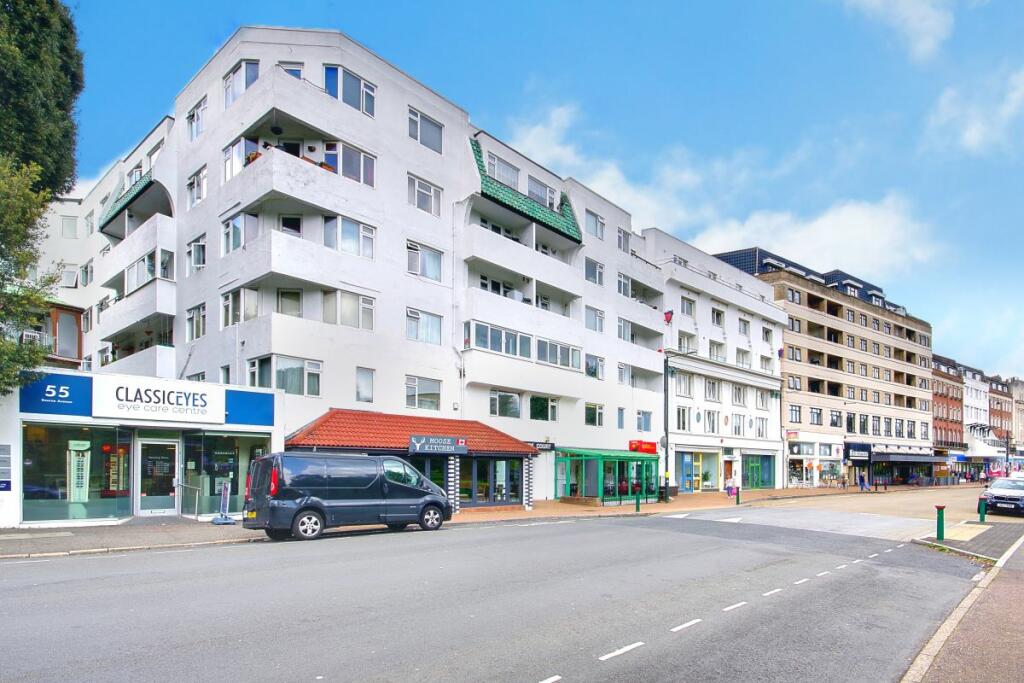 Main image of property: Flat 43 Hampshire Court, Bourne Avenue, Bournemouth, Dorset, BH2 6DW