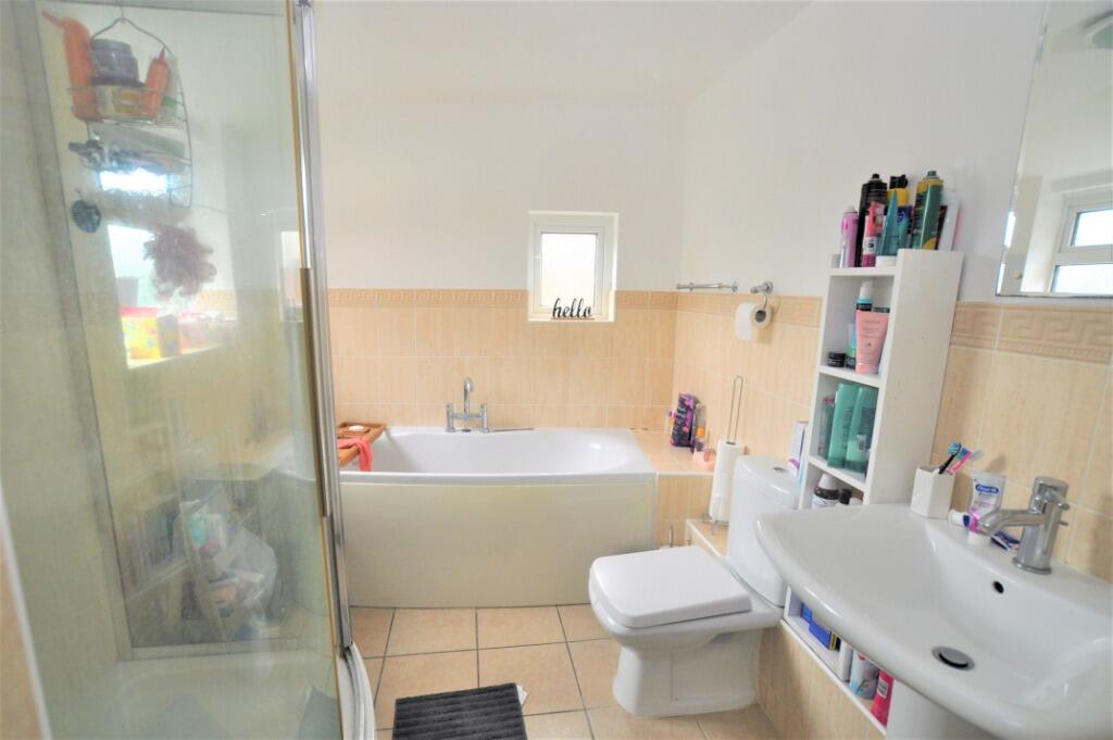 House in Hitchin, Sunnyside - More