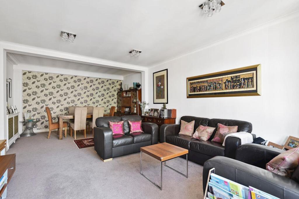 Apartment in London - View 4