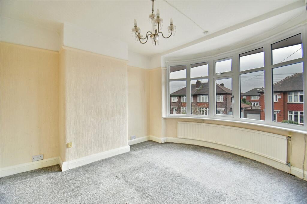 House in Stockport, Heaton Chapel - More