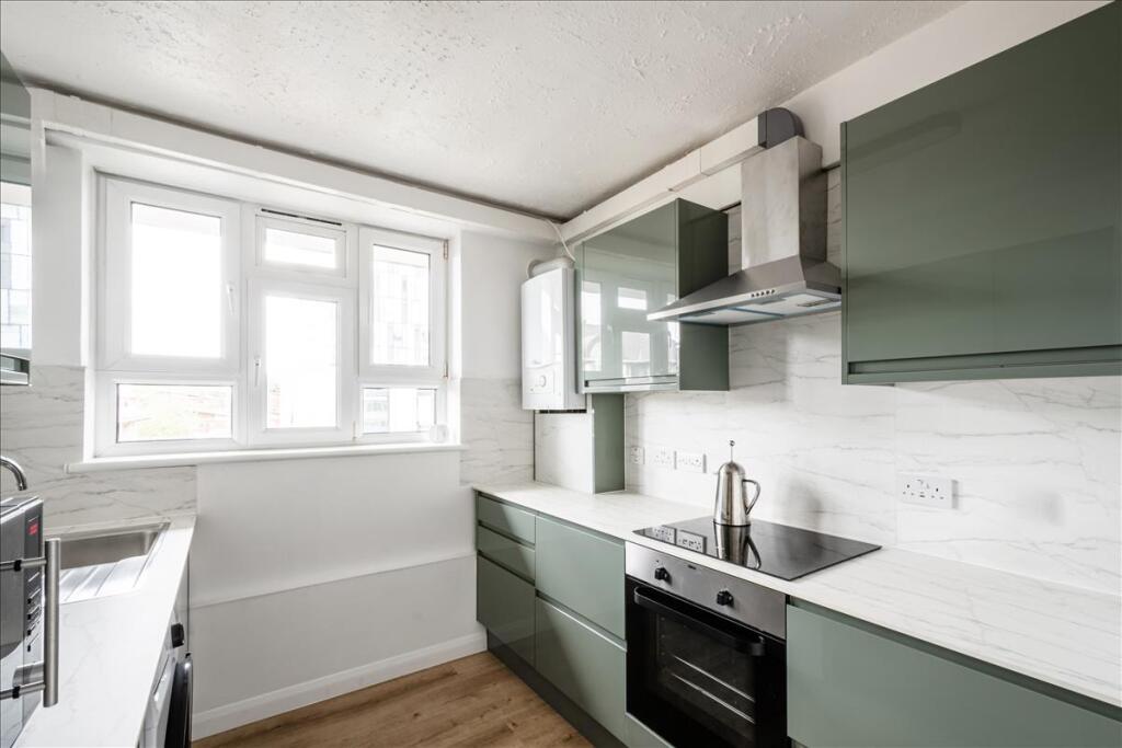 Apartment in London - View 5