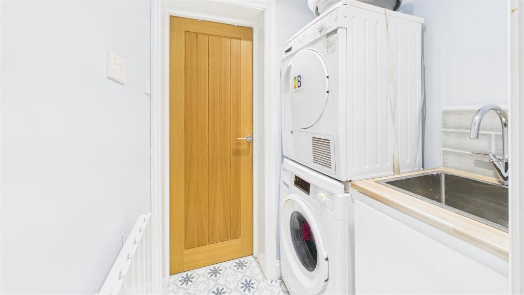 Additional image 9 of Oak Barn Road, Halesowen