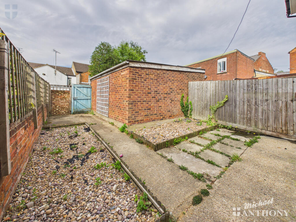 Apartment in Aylesbury, Elmhurst - View 3