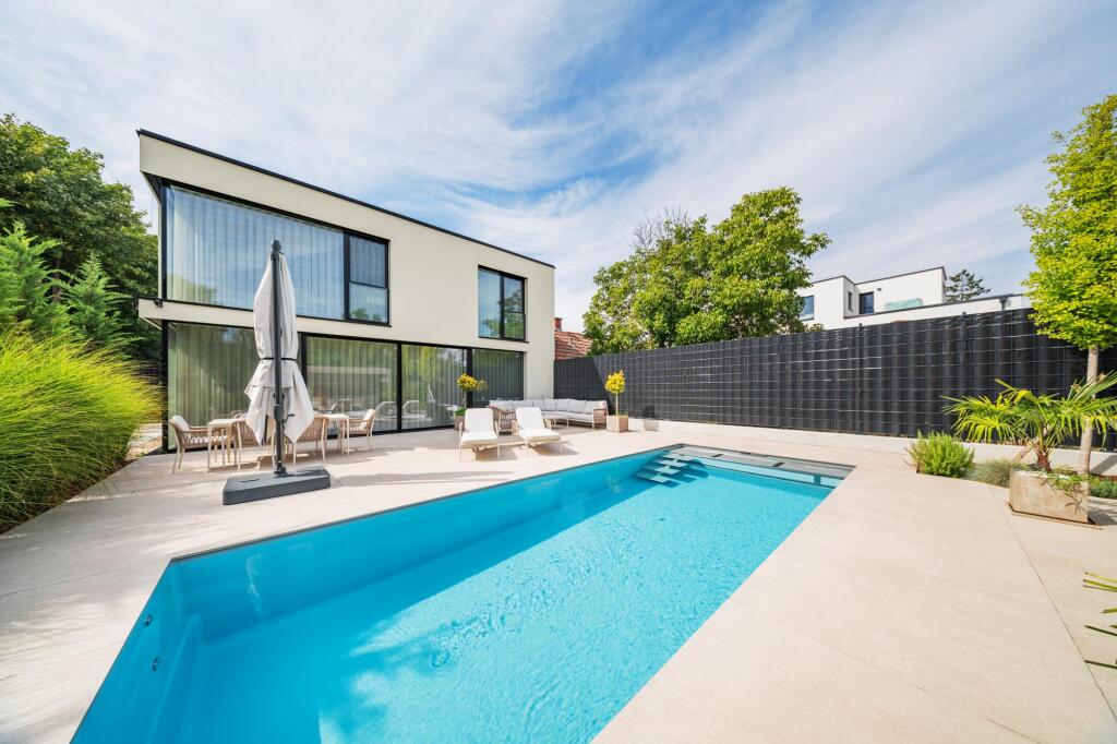 Main image of property: Vienna, Vienna