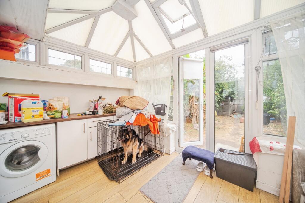 House in Southampton - More