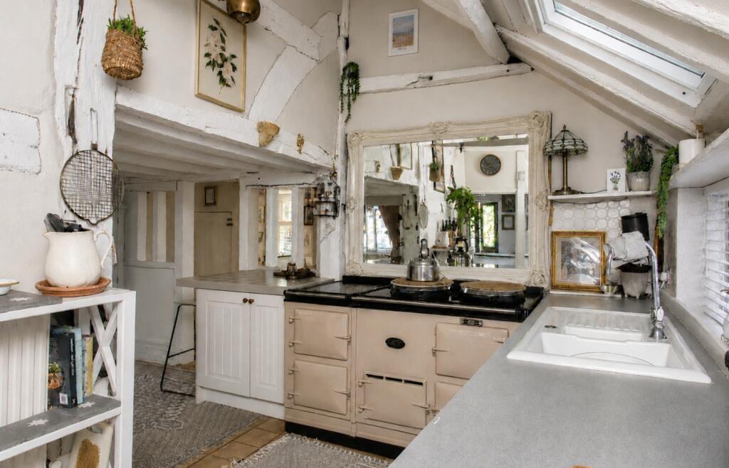 House in Redhill - More