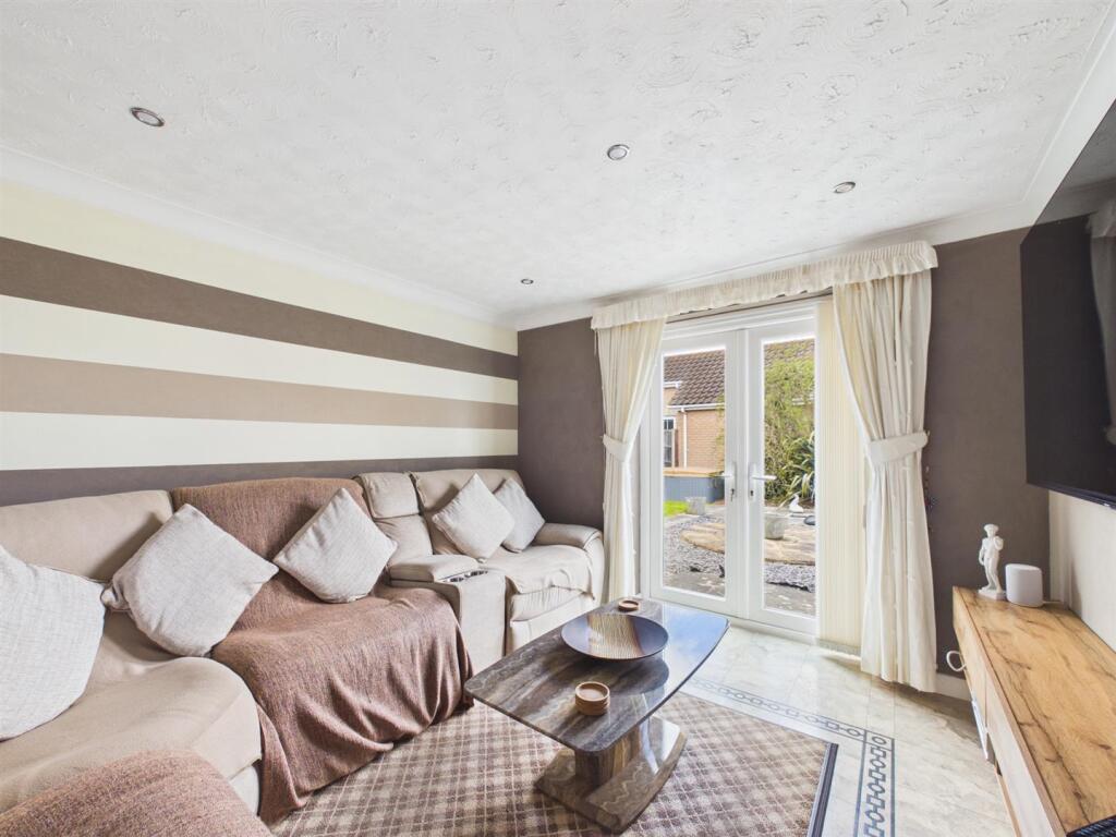Hawthorn Drive, Mablethorpe photo 3